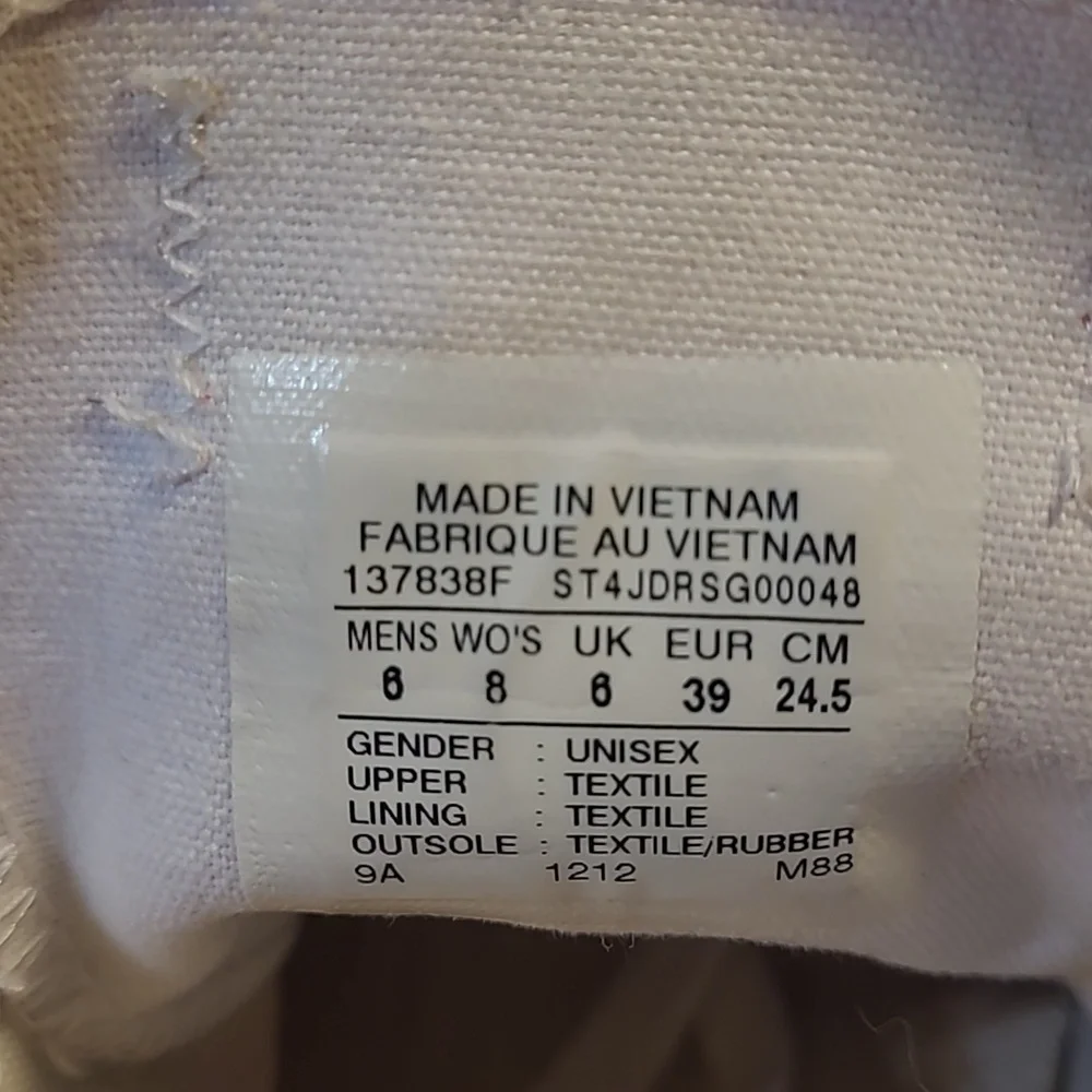 Converse Women's Pink Sneakers - Picture 10 of 10